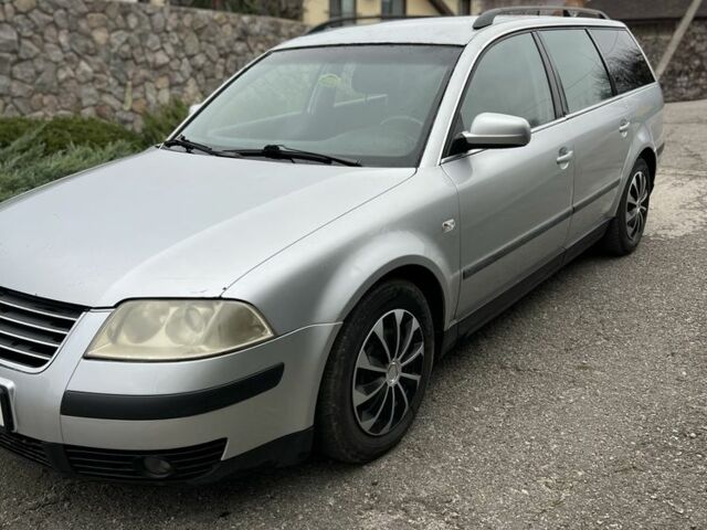 Серый Фольксваген Пассат, объемом двигателя 1.9 л и пробегом 340 тыс. км за 2600 $, фото 1 на Automoto.ua