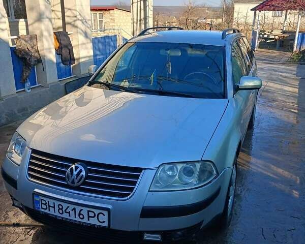 Серый Фольксваген Пассат, объемом двигателя 1.9 л и пробегом 353 тыс. км за 4500 $, фото 1 на Automoto.ua