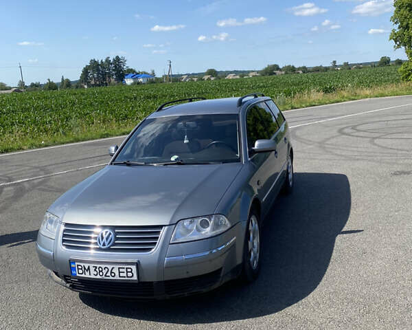 Серый Фольксваген Пассат, объемом двигателя 2.5 л и пробегом 329 тыс. км за 4000 $, фото 1 на Automoto.ua