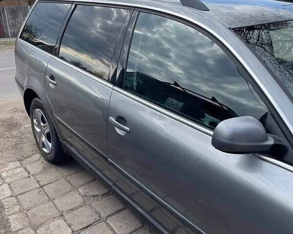 Сірий Фольксваген Пассат, об'ємом двигуна 2 л та пробігом 217 тис. км за 4800 $, фото 1 на Automoto.ua