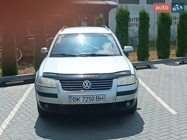 Серый Фольксваген Пассат, объемом двигателя 1.9 л и пробегом 488 тыс. км за 5000 $, фото 1 на Automoto.ua