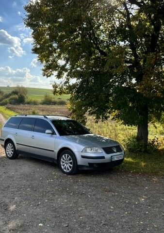 Серый Фольксваген Пассат, объемом двигателя 1.9 л и пробегом 405 тыс. км за 4499 $, фото 1 на Automoto.ua