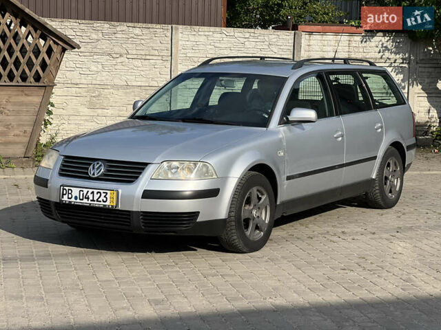 Серый Фольксваген Пассат, объемом двигателя 1.6 л и пробегом 198 тыс. км за 4400 $, фото 1 на Automoto.ua
