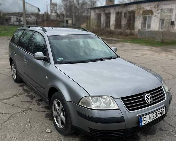 Сірий Фольксваген Пассат, об'ємом двигуна 1.9 л та пробігом 300 тис. км за 2300 $, фото 1 на Automoto.ua