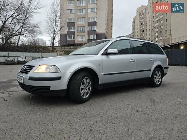 Сірий Фольксваген Пассат, об'ємом двигуна 1.6 л та пробігом 276 тис. км за 5000 $, фото 1 на Automoto.ua