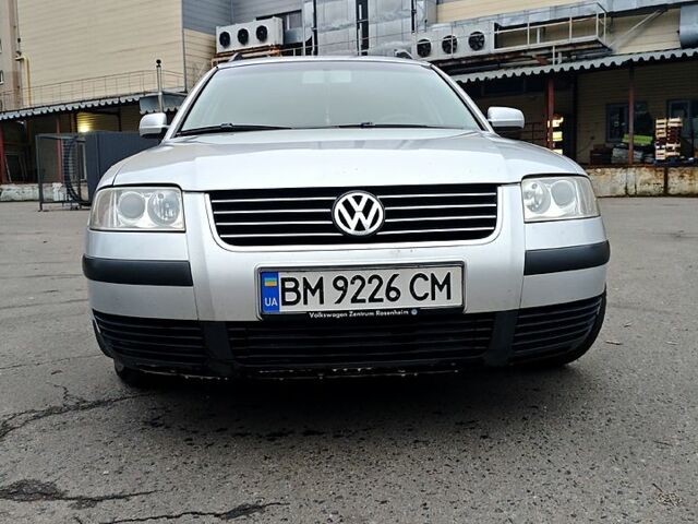 Серый Фольксваген Пассат, объемом двигателя 1.6 л и пробегом 280 тыс. км за 4500 $, фото 1 на Automoto.ua