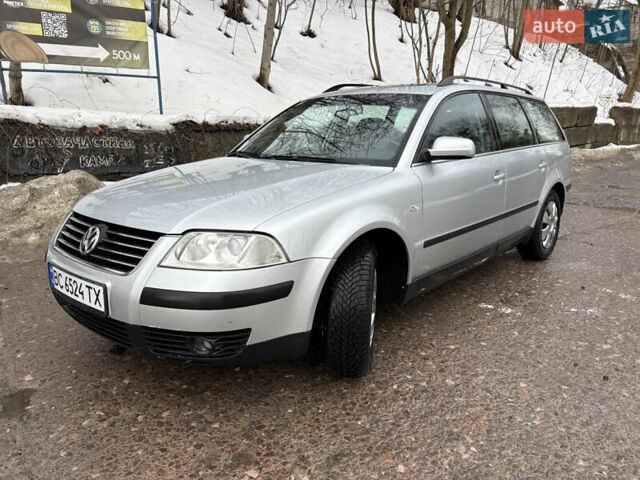 Серый Фольксваген Пассат, объемом двигателя 1.6 л и пробегом 210 тыс. км за 4000 $, фото 1 на Automoto.ua