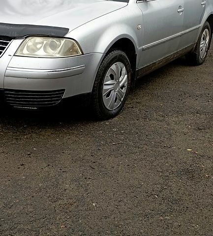 Серый Фольксваген Пассат, объемом двигателя 1.9 л и пробегом 176 тыс. км за 3299 $, фото 1 на Automoto.ua