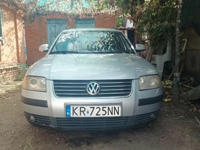 Серый Фольксваген Пассат, объемом двигателя 0 л и пробегом 390 тыс. км за 2600 $, фото 1 на Automoto.ua