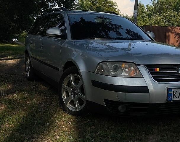 Сірий Фольксваген Пассат, об'ємом двигуна 2 л та пробігом 350 тис. км за 4700 $, фото 1 на Automoto.ua