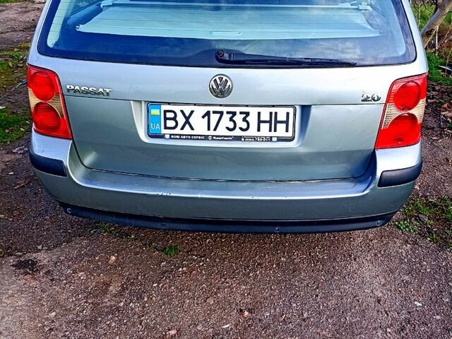 Серый Фольксваген Пассат, объемом двигателя 2 л и пробегом 315 тыс. км за 4500 $, фото 1 на Automoto.ua