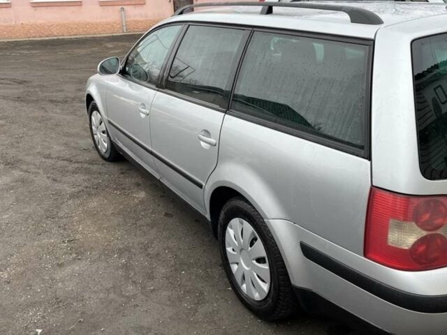 Сірий Фольксваген Пассат, об'ємом двигуна 1.6 л та пробігом 290 тис. км за 4700 $, фото 1 на Automoto.ua