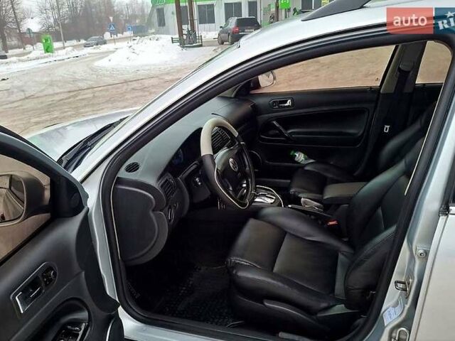 Серый Фольксваген Пассат, объемом двигателя 2.5 л и пробегом 250 тыс. км за 4500 $, фото 1 на Automoto.ua