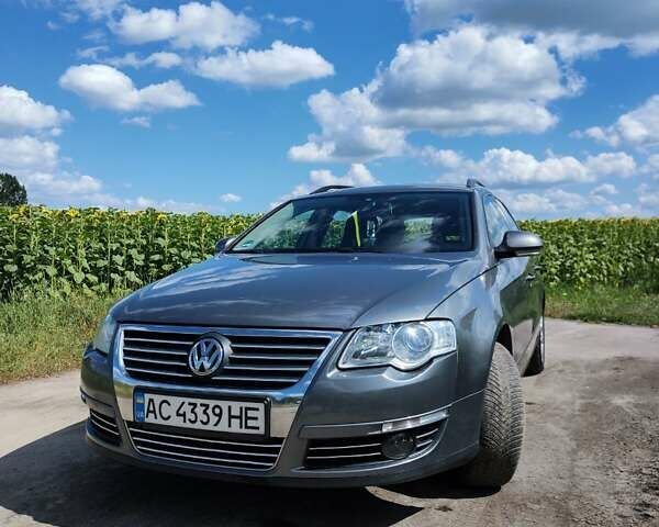 Сірий Фольксваген Пассат, об'ємом двигуна 1.6 л та пробігом 240 тис. км за 5650 $, фото 1 на Automoto.ua