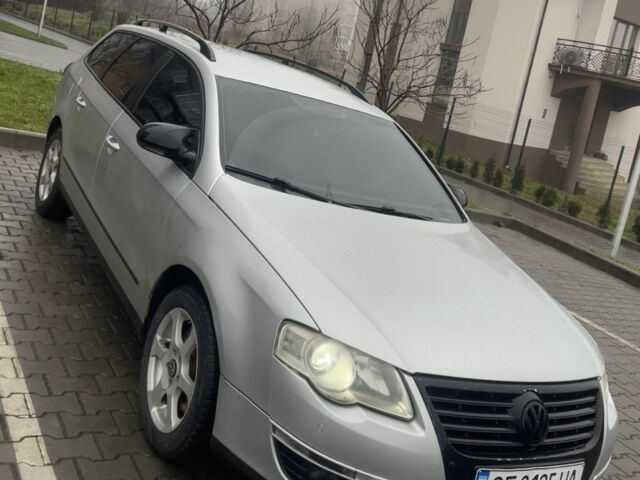 Серый Фольксваген Пассат, объемом двигателя 2 л и пробегом 330 тыс. км за 4100 $, фото 1 на Automoto.ua