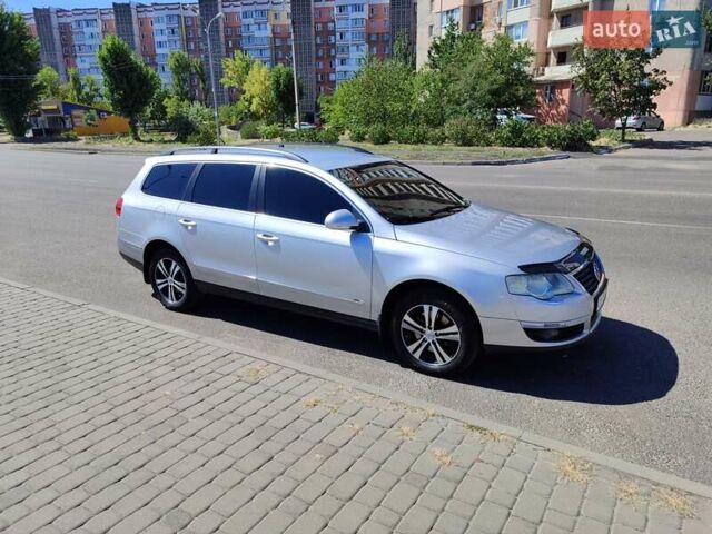 Серый Фольксваген Пассат, объемом двигателя 1.6 л и пробегом 256 тыс. км за 5950 $, фото 1 на Automoto.ua