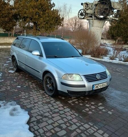 Сірий Фольксваген Пассат, об'ємом двигуна 0 л та пробігом 333 тис. км за 1750 $, фото 1 на Automoto.ua