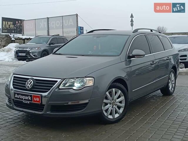 Сірий Фольксваген Пассат, об'ємом двигуна 2 л та пробігом 295 тис. км за 4890 $, фото 1 на Automoto.ua