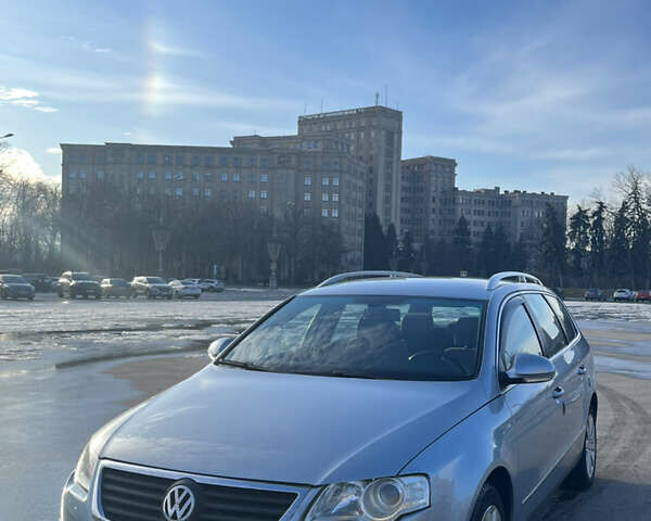 Серый Фольксваген Пассат, объемом двигателя 1.97 л и пробегом 215 тыс. км за 5900 $, фото 1 на Automoto.ua