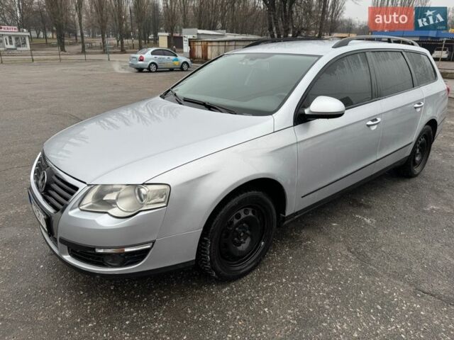 Сірий Фольксваген Пассат, об'ємом двигуна 1.97 л та пробігом 379 тис. км за 6500 $, фото 1 на Automoto.ua