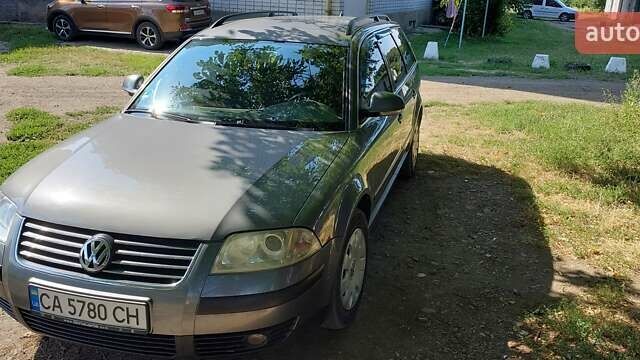 Серый Фольксваген Пассат, объемом двигателя 1.9 л и пробегом 295 тыс. км за 6200 $, фото 1 на Automoto.ua