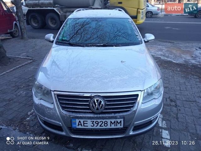 Сірий Фольксваген Пассат, об'ємом двигуна 1.6 л та пробігом 270 тис. км за 5800 $, фото 1 на Automoto.ua