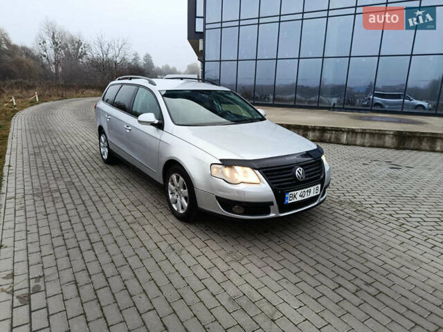 Серый Фольксваген Пассат, объемом двигателя 1.97 л и пробегом 335 тыс. км за 4599 $, фото 1 на Automoto.ua