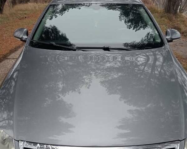 Серый Фольксваген Пассат, объемом двигателя 1.97 л и пробегом 280 тыс. км за 5600 $, фото 1 на Automoto.ua