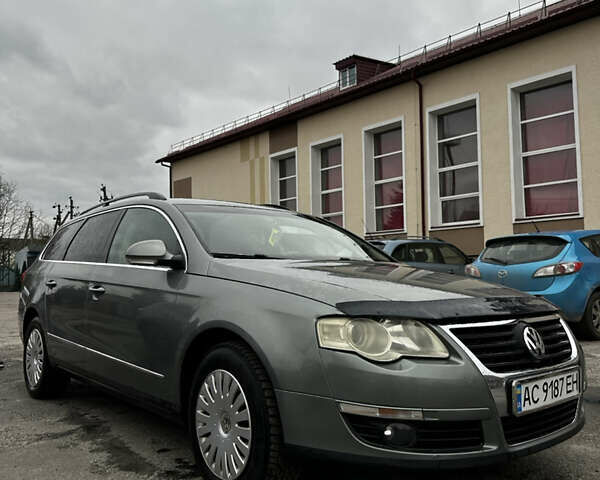 Сірий Фольксваген Пассат, об'ємом двигуна 2 л та пробігом 341 тис. км за 6100 $, фото 1 на Automoto.ua