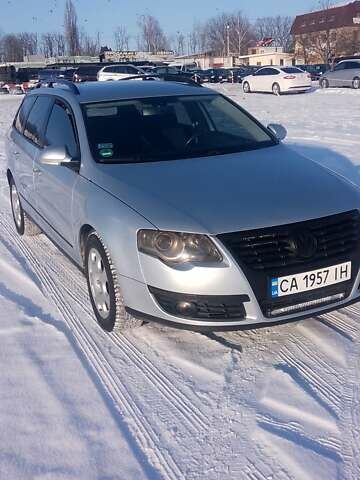 Серый Фольксваген Пассат, объемом двигателя 1.97 л и пробегом 386 тыс. км за 5900 $, фото 1 на Automoto.ua