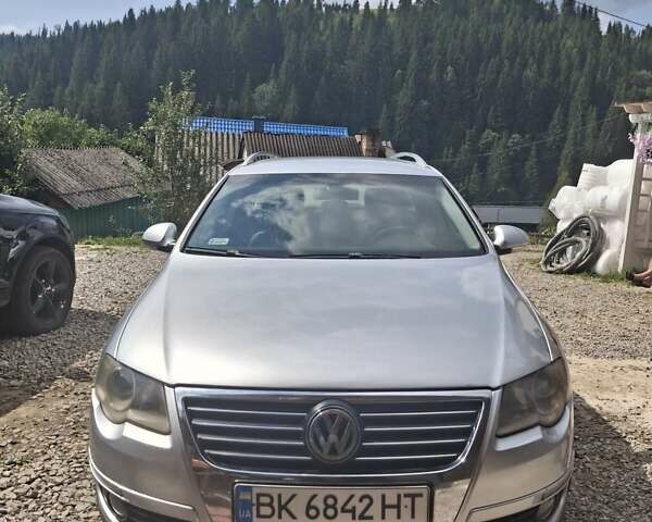 Сірий Фольксваген Пассат, об'ємом двигуна 1.9 л та пробігом 344 тис. км за 4500 $, фото 1 на Automoto.ua
