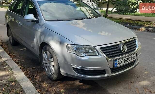 Серый Фольксваген Пассат, объемом двигателя 1.6 л и пробегом 165 тыс. км за 6500 $, фото 1 на Automoto.ua