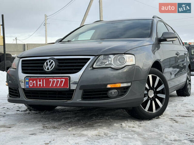 Серый Фольксваген Пассат, объемом двигателя 1.6 л и пробегом 204 тыс. км за 5850 $, фото 1 на Automoto.ua