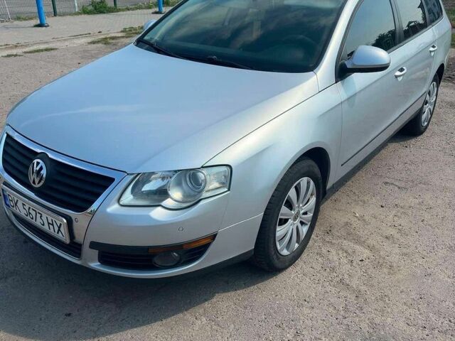 Сірий Фольксваген Пассат, об'ємом двигуна 2 л та пробігом 291 тис. км за 4700 $, фото 1 на Automoto.ua