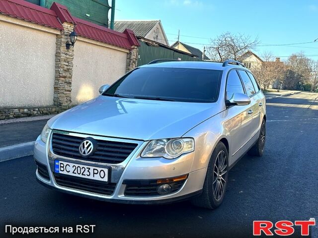 Сірий Фольксваген Пассат, об'ємом двигуна 2 л та пробігом 250 тис. км за 5700 $, фото 1 на Automoto.ua