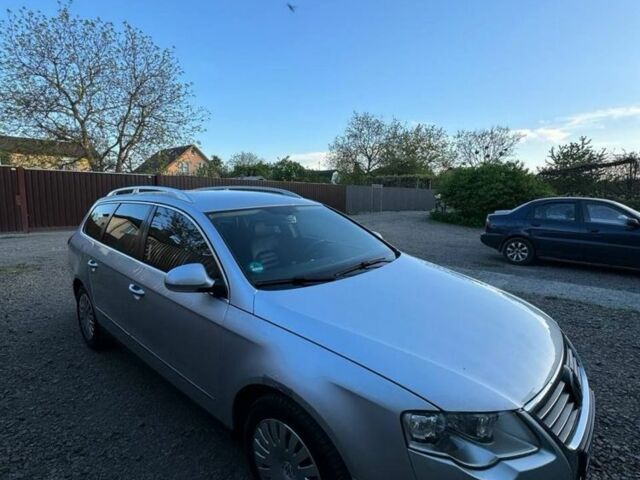 Серый Фольксваген Пассат, объемом двигателя 2 л и пробегом 249 тыс. км за 5399 $, фото 1 на Automoto.ua