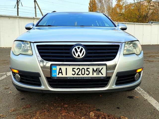 Сірий Фольксваген Пассат, об'ємом двигуна 1.6 л та пробігом 280 тис. км за 6000 $, фото 1 на Automoto.ua