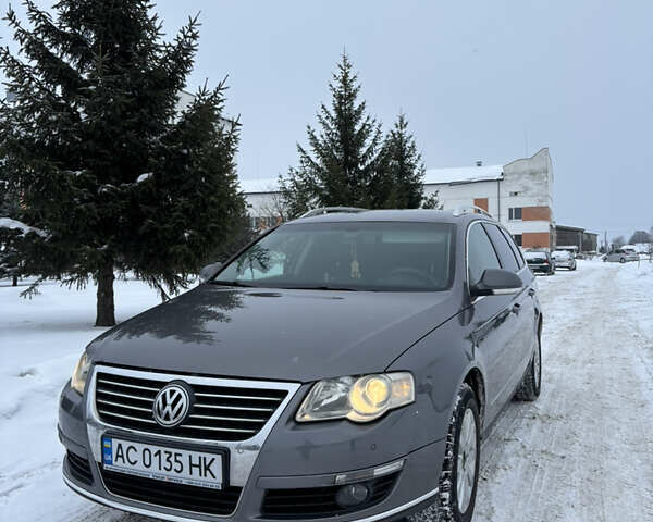Серый Фольксваген Пассат, объемом двигателя 2 л и пробегом 490 тыс. км за 6200 $, фото 1 на Automoto.ua