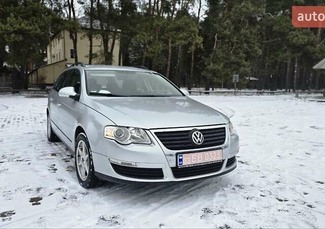 Серый Фольксваген Пассат, объемом двигателя 2 л и пробегом 250 тыс. км за 4500 $, фото 1 на Automoto.ua