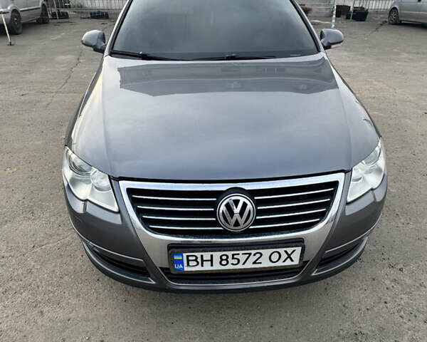 Серый Фольксваген Пассат, объемом двигателя 1.97 л и пробегом 353 тыс. км за 5500 $, фото 1 на Automoto.ua