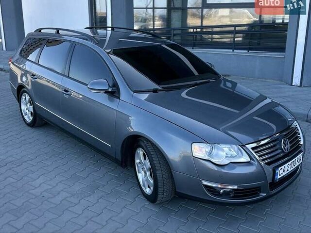 Сірий Фольксваген Пассат, об'ємом двигуна 2 л та пробігом 234 тис. км за 7500 $, фото 1 на Automoto.ua