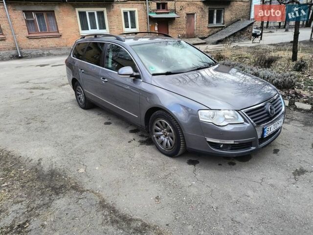 Серый Фольксваген Пассат, объемом двигателя 1.6 л и пробегом 272 тыс. км за 5250 $, фото 1 на Automoto.ua