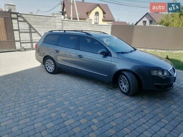 Серый Фольксваген Пассат, объемом двигателя 1.97 л и пробегом 282 тыс. км за 7400 $, фото 1 на Automoto.ua