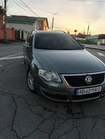 Серый Фольксваген Пассат, объемом двигателя 1.97 л и пробегом 295 тыс. км за 5800 $, фото 1 на Automoto.ua