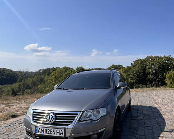 Сірий Фольксваген Пассат, об'ємом двигуна 2 л та пробігом 237 тис. км за 6500 $, фото 1 на Automoto.ua