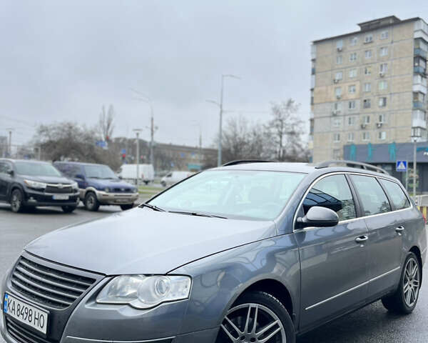 Серый Фольксваген Пассат, объемом двигателя 1.9 л и пробегом 215 тыс. км за 6700 $, фото 1 на Automoto.ua