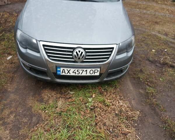 Серый Фольксваген Пассат, объемом двигателя 2 л и пробегом 251 тыс. км за 6900 $, фото 1 на Automoto.ua