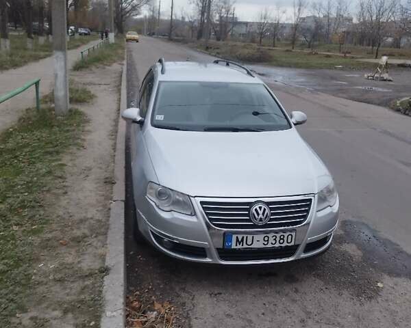 Сірий Фольксваген Пассат, об'ємом двигуна 1.97 л та пробігом 396 тис. км за 4300 $, фото 1 на Automoto.ua
