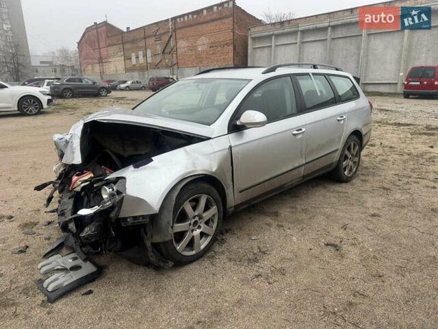 Серый Фольксваген Пассат, объемом двигателя 1.97 л и пробегом 200 тыс. км за 1600 $, фото 1 на Automoto.ua