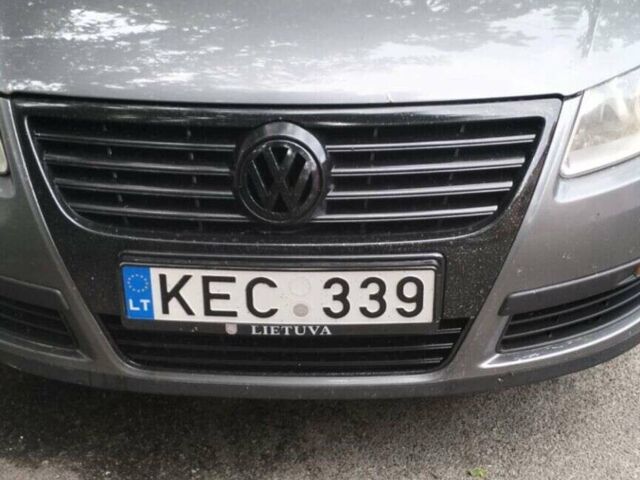 Сірий Фольксваген Пассат, об'ємом двигуна 2 л та пробігом 378 тис. км за 3700 $, фото 1 на Automoto.ua